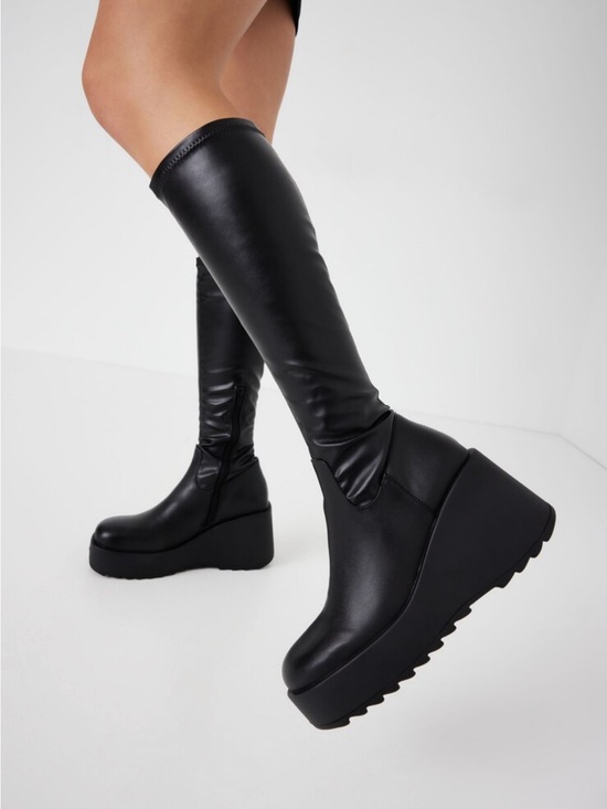 Steve Madden Shoes - STEVE MADDEN Duke 20 Platform Boot black chunky women’s size 6 goth grunge